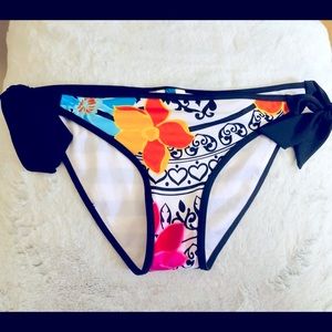 Island soul bikini bottom